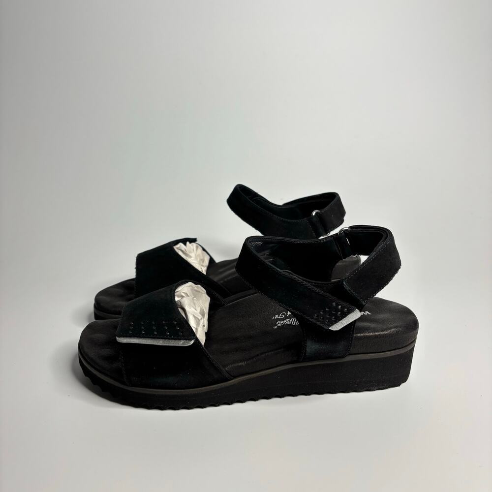 Walking Cradles Heather Leather Wedge Sandals in Black